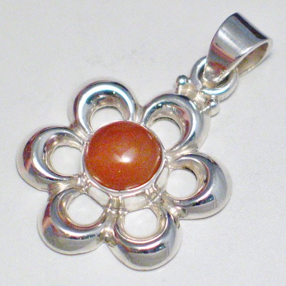 Flower Pendant Sterling Silver Carnelian | Jewelry - Picture 6 of 6
